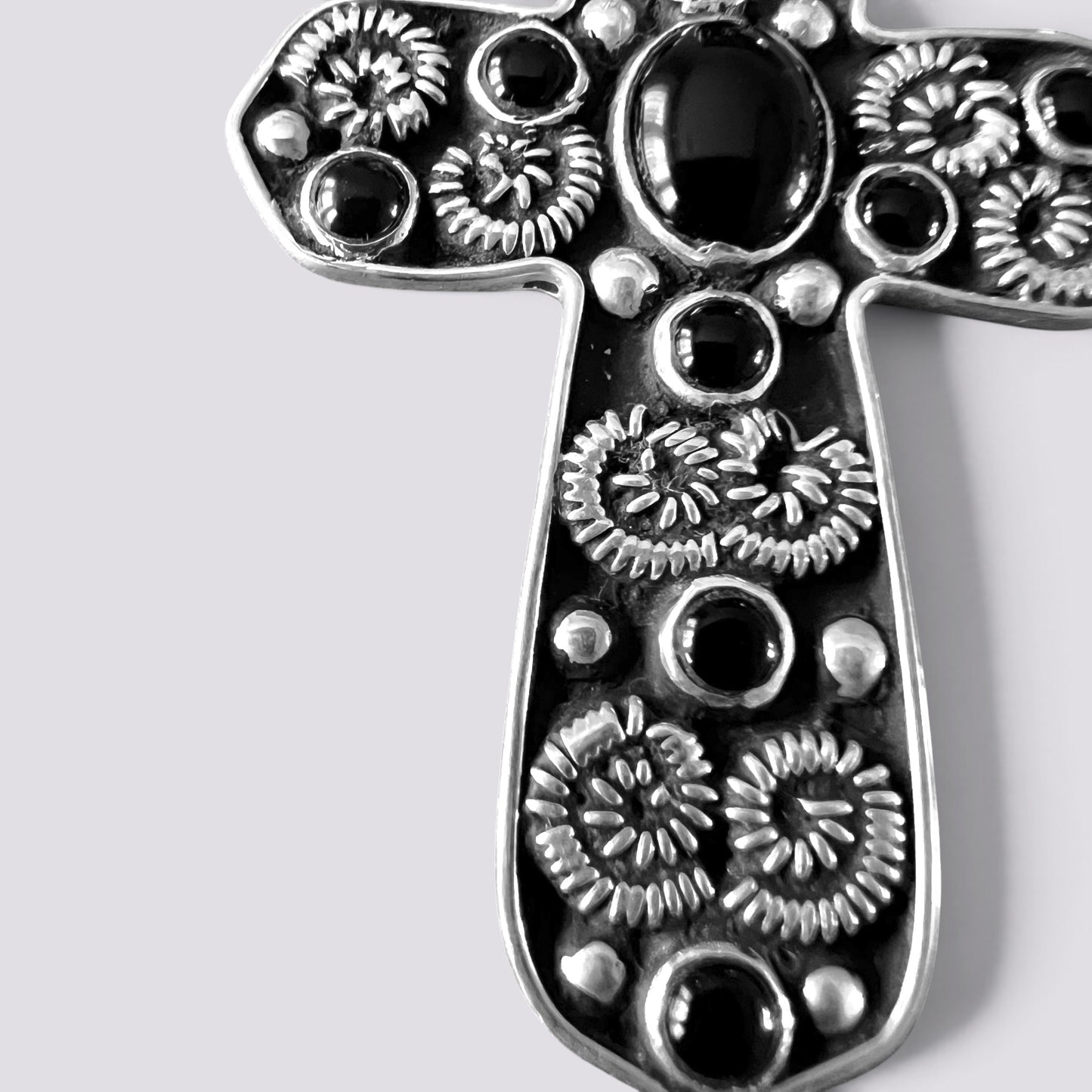 Large Baroque 925 Sterling Silver Onyx Cross Pendant