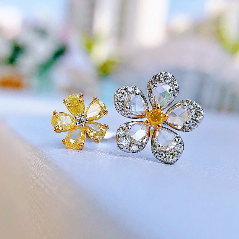 Zirconia Ring with Small and Big Flower